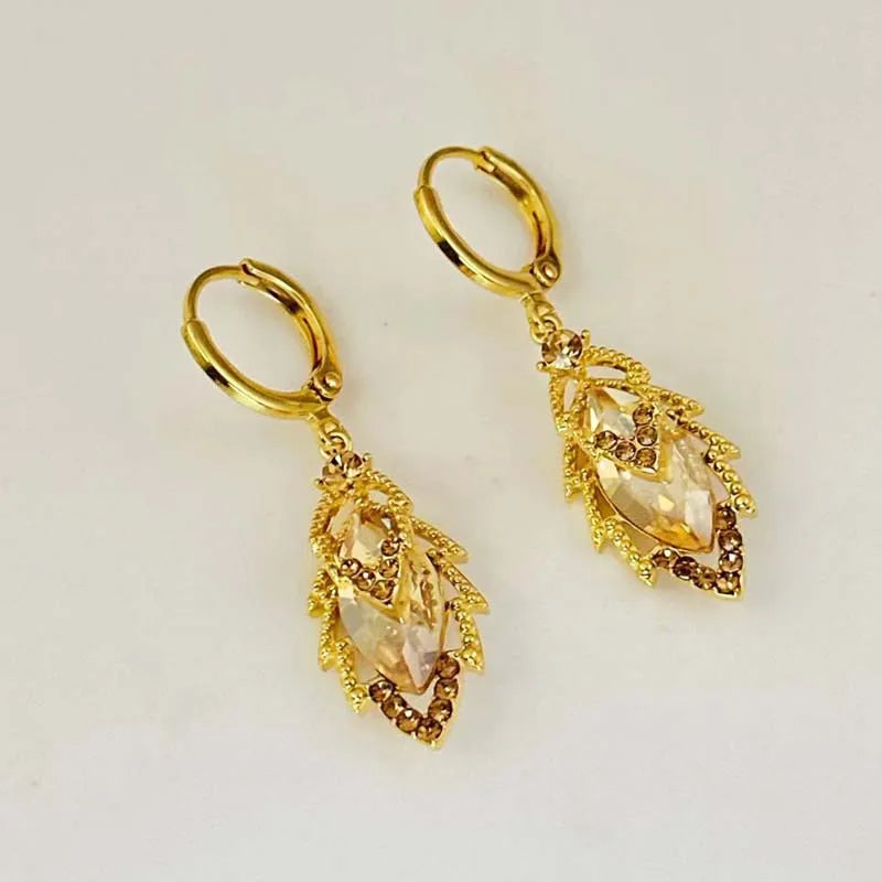 Luxury Brown Zircon Leaf Pendant Earrings For Women Fashion Shiny Crystal Temperament Ear Buckle Party Jewelry Birthday Gifts